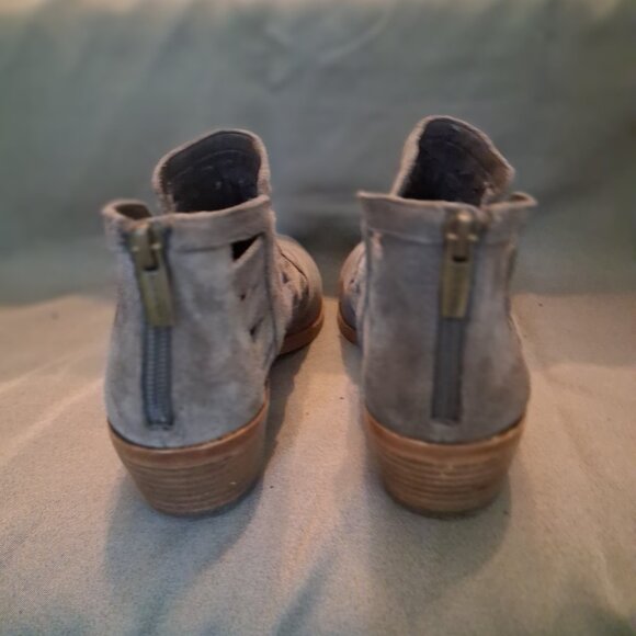 Vince Camuto Ankle Boots, Suede, Size 7 1/2, Heel Height 1 3/4" - Picture 2 of 5